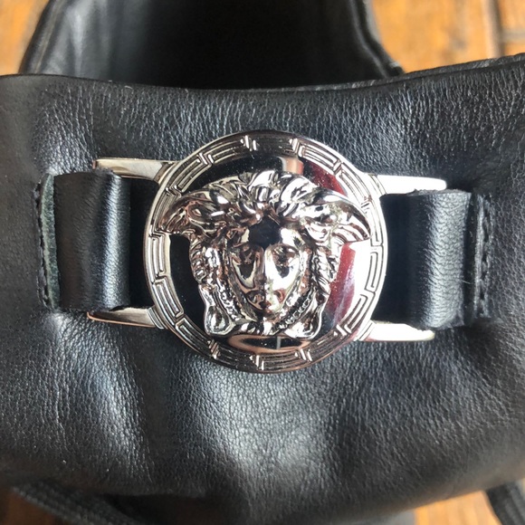 Black Versace hightops - Picture 1 of 8